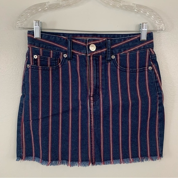 𝅺American Eagle Y2K Striped Denim Mini High Rise Skirt Size 0 - Picture 1 of 8